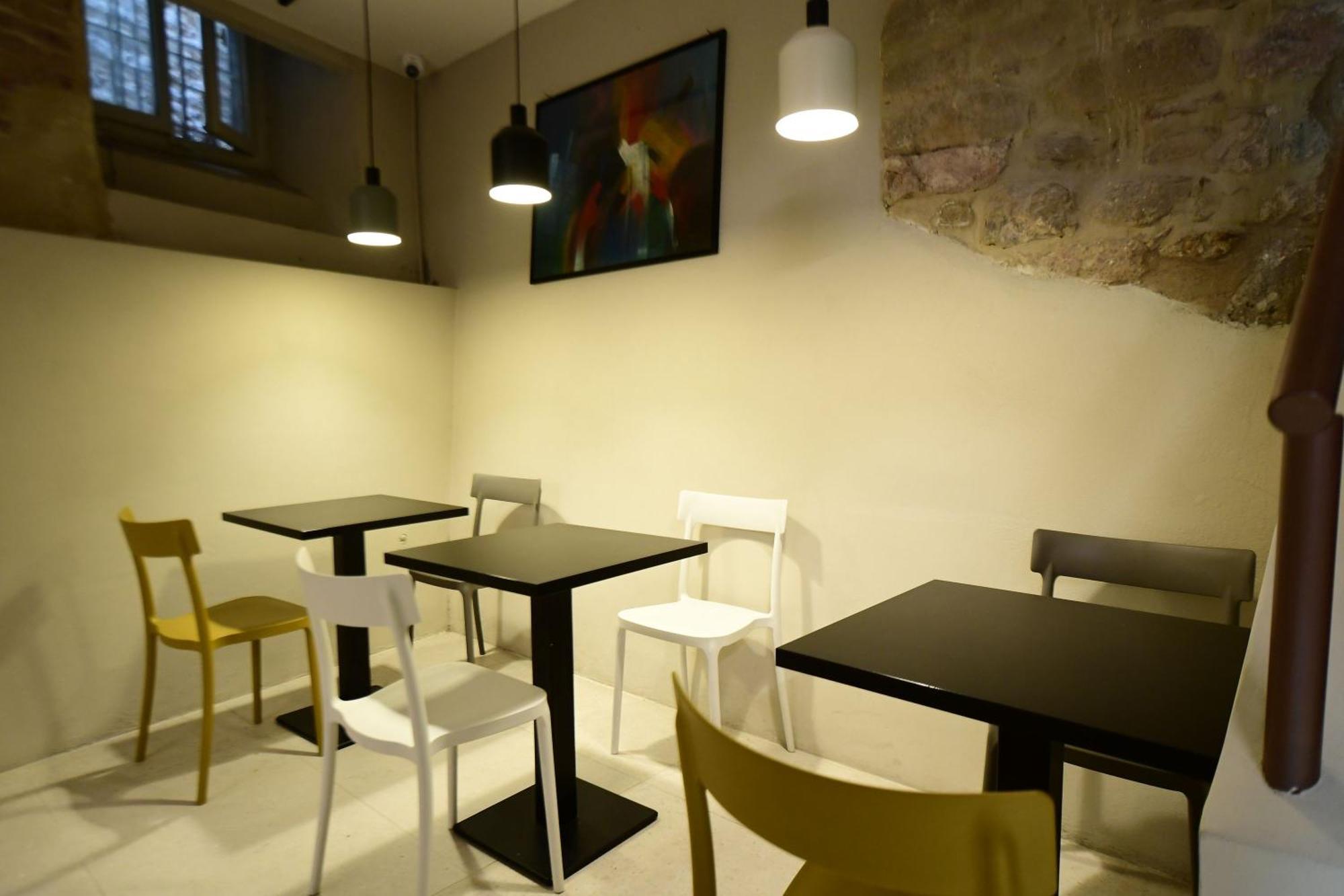 Little Italy Hostel Ex Chiesa S Donato Perugia Buitenkant foto